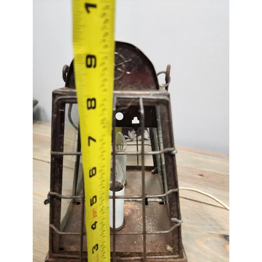 VTG Underwriters Laboratories Portable Glass Lantern Lamp 9.5